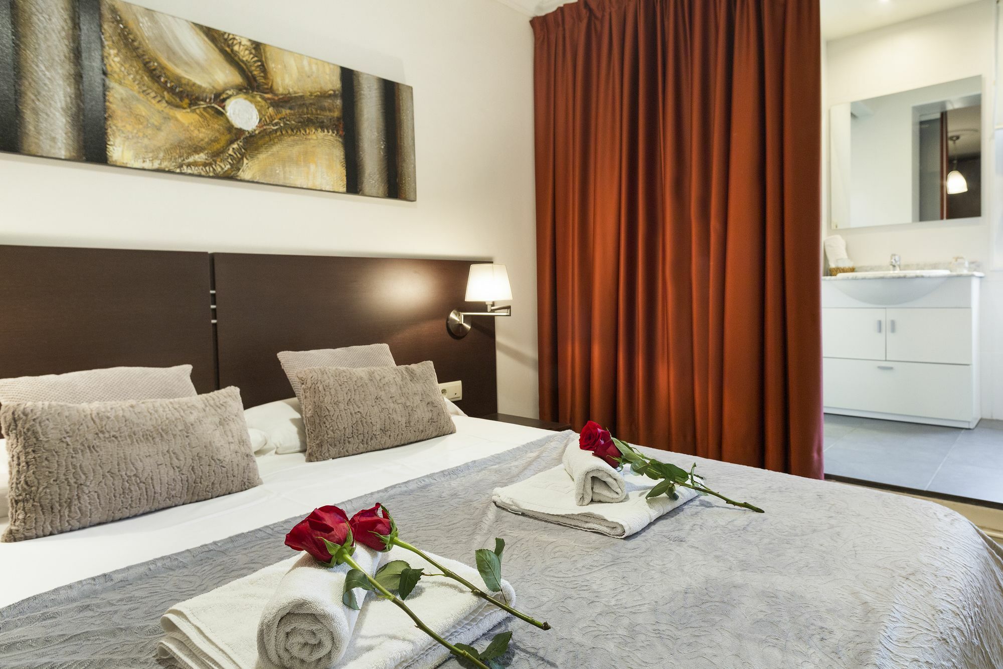Habitat Apartments Ava 2 Barcelona Luaran gambar